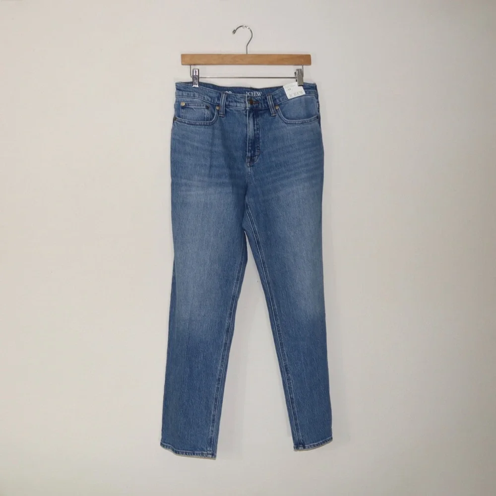 J.Crew Mid-Rise '90s Classic Straight-Fit Jeans in Pheasant Wash - Picture 3 of 12